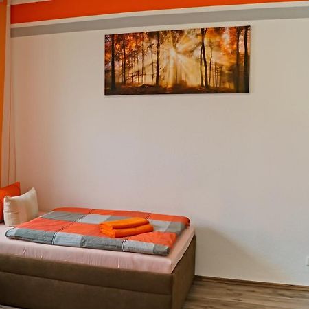 Charmante & Gemuetliche Wohnung โซลิงเงน ภายนอก รูปภาพ