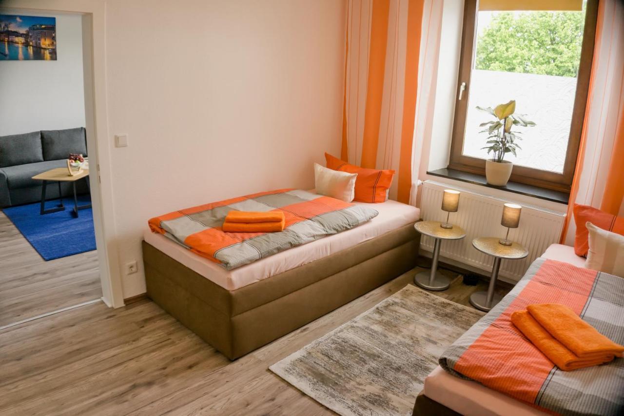 Charmante & Gemuetliche Wohnung โซลิงเงน ภายนอก รูปภาพ