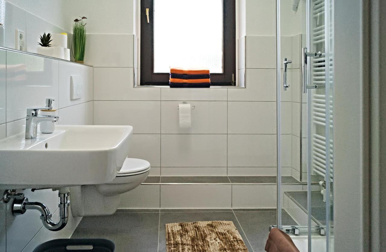 Charmante & Gemuetliche Wohnung โซลิงเงน ภายนอก รูปภาพ